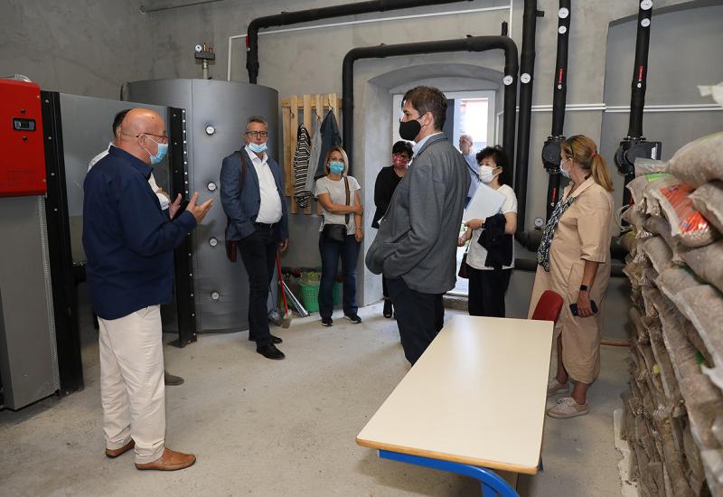 Izaslanstvo Svjetske banke posjetilo obnovljene škole u Mostaru